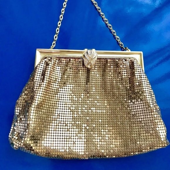 Vintage Whiting & Davis Co. Gold Mesh Clutch Purse - Picture 2 of 9